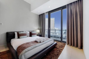 Silverene Tower B, Dubai Marina - Vibrant Two Bedroom
